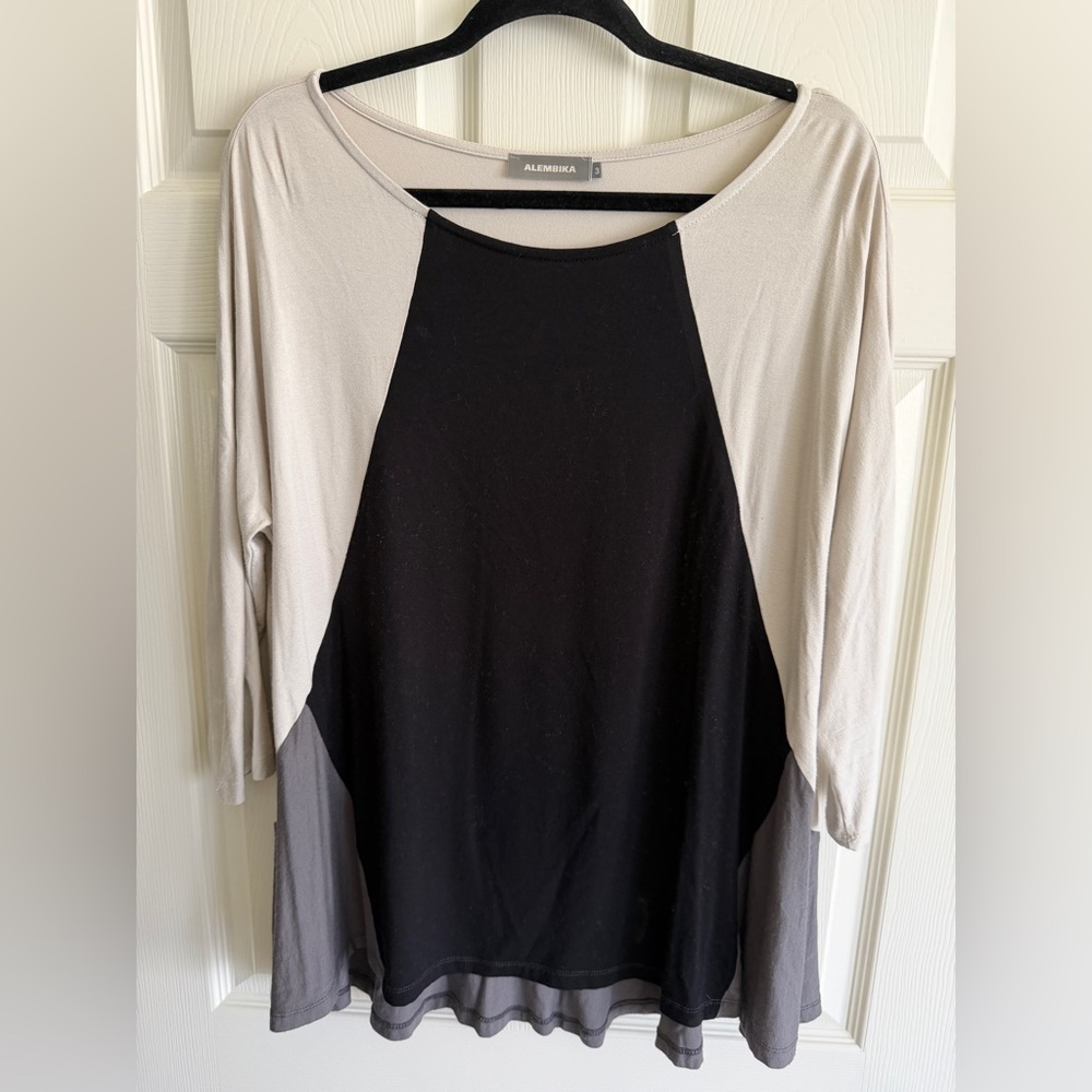 Alabama Women's Stylish Black and Cream Long Sleeve Top